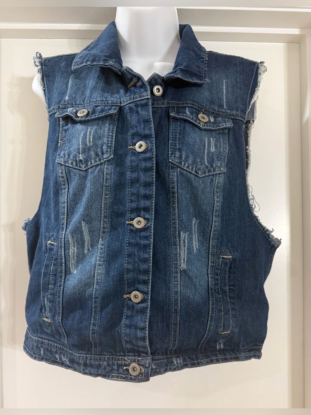 Highway Jeans Distressed Denim Vest Size XL Sleeveless Jean Jacket